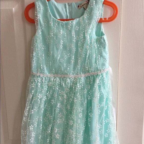 Dress - Picture 1 of 2